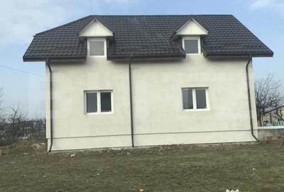 Casă cu 4 camere cu Teren 865 Mp în Păulești - 9