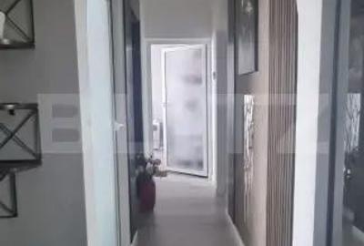 Apartament cu 3 camere decomandat în Micro 4 - 4