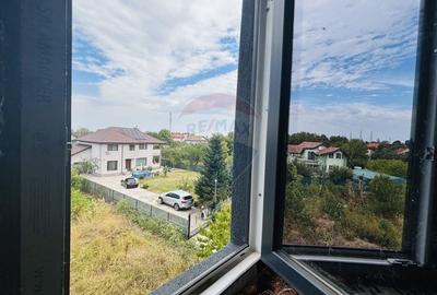 Casă cu 8 camere cu Teren 520 Mp în Săftica - 12