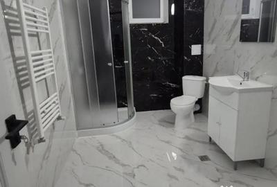 Casă cu 5 camere cu Teren 250 Mp în Central