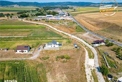 Teren de 824 mp, în Arcuș