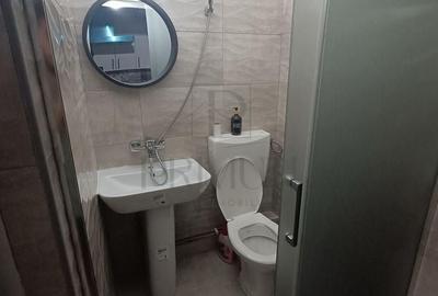 Garsonieră decomandată în Blașcovici