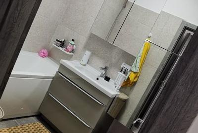 Apartament cu 3 camere decomandat în Roșu - 5
