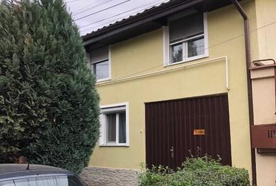 Proprietar vand casa cu 4 camere - 1