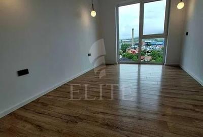 Apartament cu 2 camere semidecomandat în Mărăști