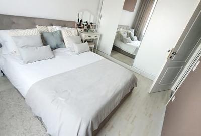Apartament cu 3 camere semidecomandat, mobilat în Libertății