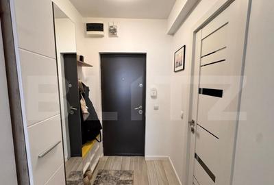 Apartament cu 2 camere semidecomandat, mobilat în Podu Roș - 1