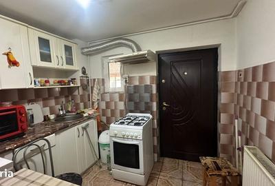 Casă cu 4 camere cu Canalizare în Bucureștii Noi - 12