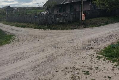 Casă cu 4 camere cu Teren 600 Mp în Dunavățu de Sus