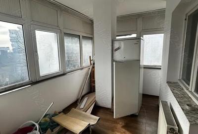 Apartament cu 3 camere decomandat în Central - 2