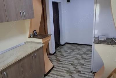 Apartament 2 camere de vanzare Targu Carbune?ti - 3