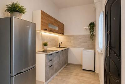 Casă cu 3 camere cu Teren 180 Mp în Central