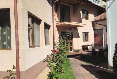 Oportunitate Unica  Vila de Vis in Zona Centrala si doua spatii comerciale - 6