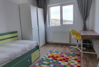 Apartament cu 3 camere, mobilat în Răcădău - 36