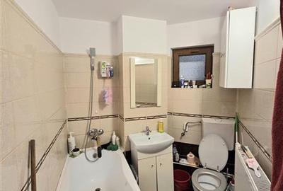 Apartament cu 3 camere semidecomandat, mobilat în Km 4-5 - 13