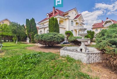 Casă cu 8 camere cu Teren 1200 Mp în Sânmartin - 2