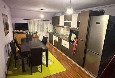 Apartament cu doua camere plus living generos , zona Bradet - 11