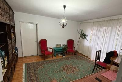 Apartament 3 camere 65 mp Aleea Plopilor, Targu Jiu - 1