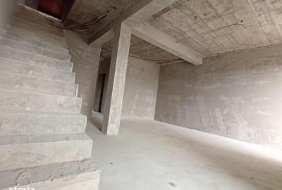 Casă cu 4 camere cu Teren 200 Mp în Paleu - 9