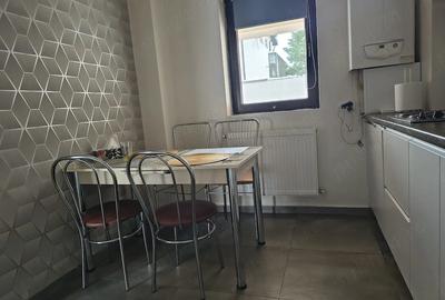 Casă cu Teren 122 Mp în Central - 2