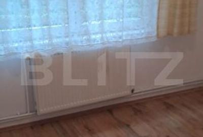Apartament cu 3 camere decomandat în Central - 1
