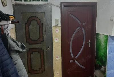 Apartament cu 3 camere decomandat în Gorjului - 8