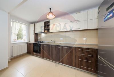 Apartament cu 3 camere si dressing, Urban, zona Coresi! - 9