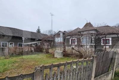 Casă cu 2 camere cu Teren 1200 Mp în Central - 5