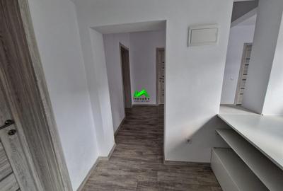 Casă individuală cu 5 camere cu Teren 723 Mp în Cristian - 3