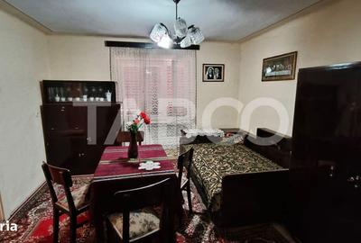 Casă cu 4 camere cu Teren 100 Mp în Șpring