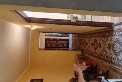 Apartament cu 3 camere decomandat în Siderurgiștilor