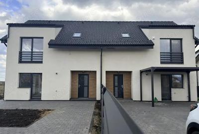 Vila tip duplex 4 camere zona Central Sura Mica - 2