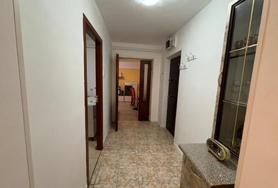 Apartament, 3 camere, decomandat, 78 mp, Calea Bucuresti, Zona Pasajului - 11