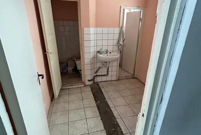 Spatiu Comercial de inchiriat in Sibiu pe Semaforului bl. 19 Pret negociabil - 7