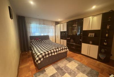 Apartament cu 2 camere decomandat, mobilat în Nicolina