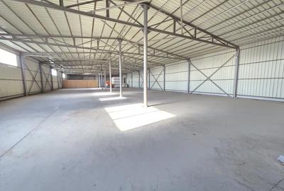 Spațiu comercial, de 1,440 mp, în Vânători - 2