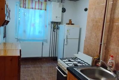 Apartament cu 2 camere semidecomandat în Aurel Vlaicu