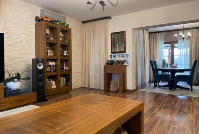 Duplex cu 6 camere cu Canalizare în Central - 17