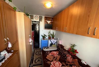 Garsoniera str Alunisului etajul 4 din 4 - 2