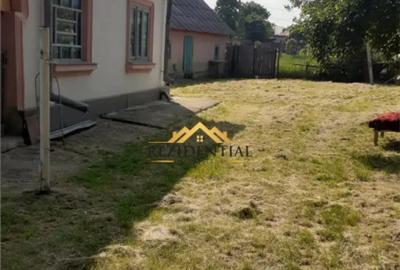 Teren de 1924 mp, în Central