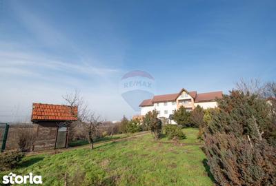 Casă cu 8 camere cu Teren 1395 Mp în Glina - 2