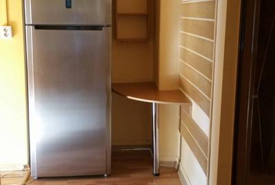 Apartament cu 3 camere semidecomandat în Central - 2