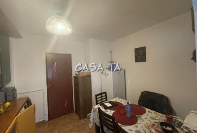 Apartament cu 3 camere semidecomandat, mobilat în Unirii - 11