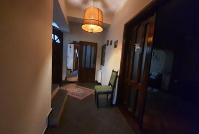 EXCLUSIV ULTRACENTRAL VILA 6 CAMERE-DEOSEBITA-POZITIE EXCELENTA - 15