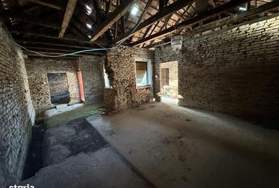 Casă cu 4 camere cu Teren 250 Mp în Central - 6