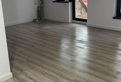 Casă cu 4 camere cu Teren 340 Mp în Malu Mare - 11