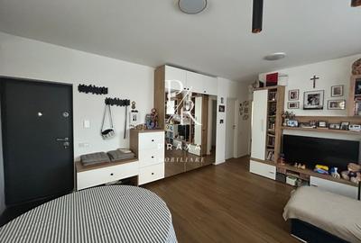 Apartament cu 3 camere semidecomandat, mobilat în Florești - 9