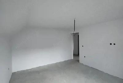 Casă cu 4 camere cu Teren 415 Mp în Central - 5