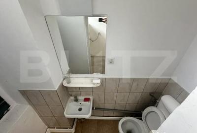 Spațiu comercial, de 85 mp, în Central - 6