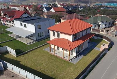 Casă cu 5 camere cu Teren 601 Mp în Central